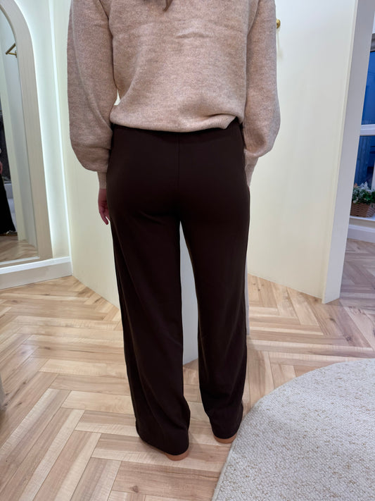 Viclua wide leg joggers in Brown