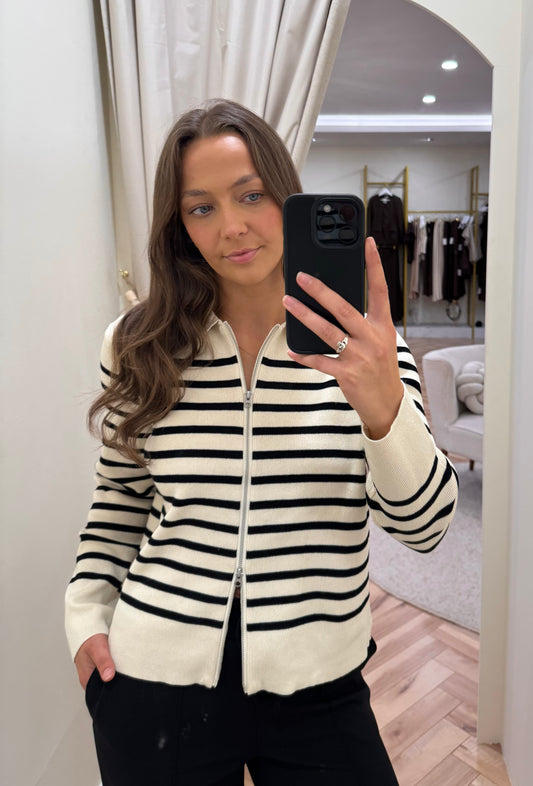 Viostria Zipper Cardigan in Birch/Black