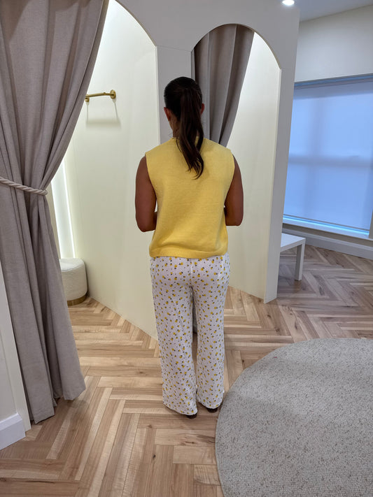 Floral trousers in yellow