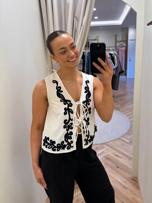Vipolli Embroidered Waistcoat