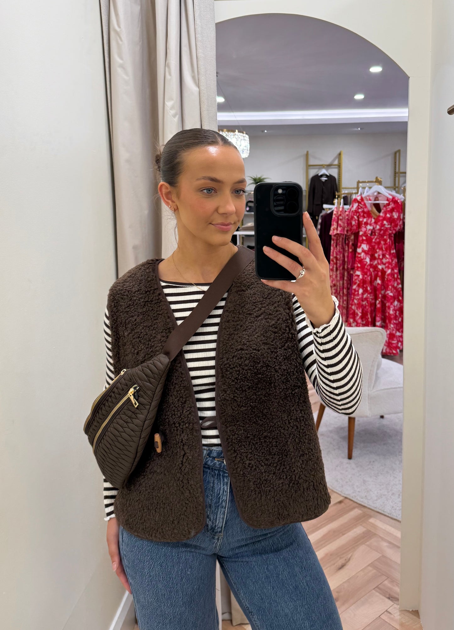 Ihgozima Waistcoat in Coffee Bean