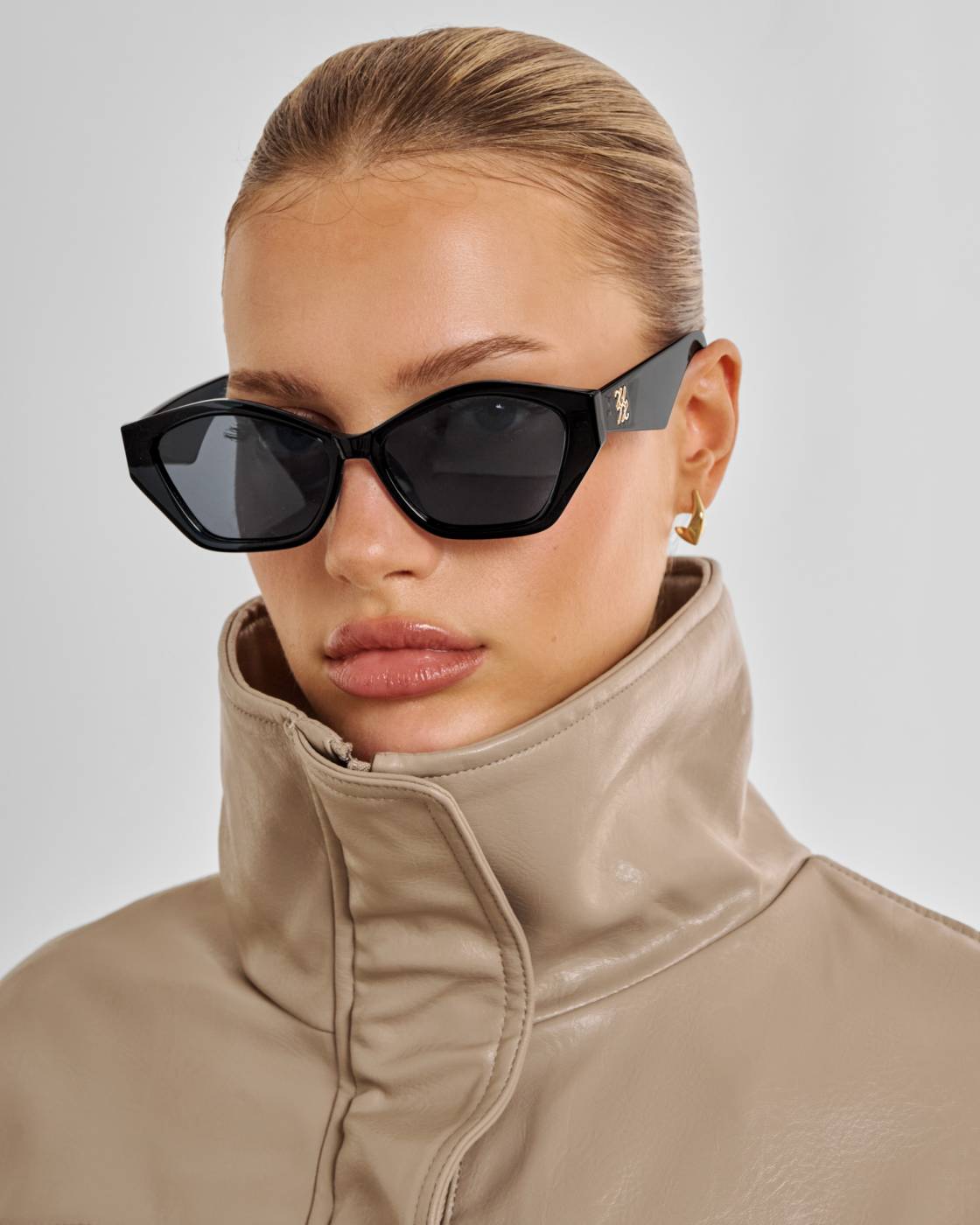 Lindos sunglasses in black