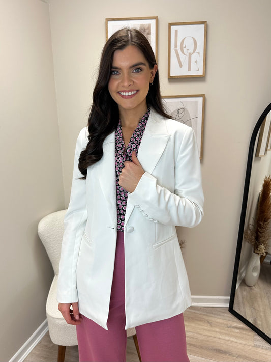 Viclara white blazer