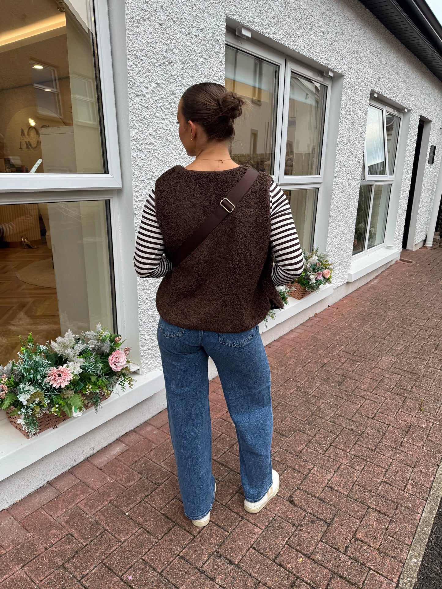 Ihgozima Waistcoat in Coffee Bean