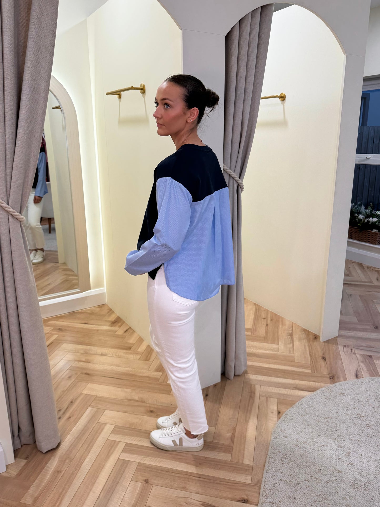 Ihpalona Sweatshirt