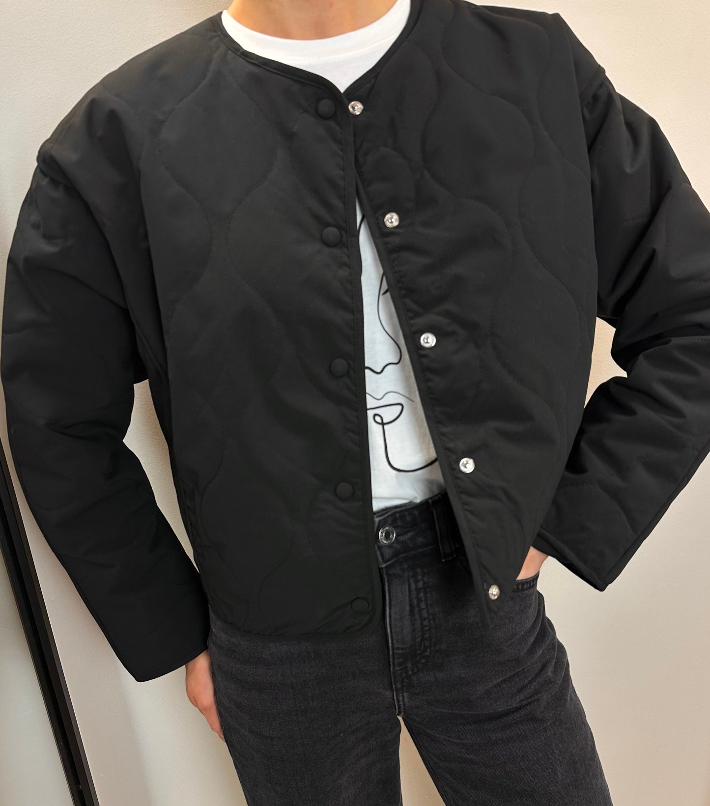 Ichi ihenala Jacket in Black