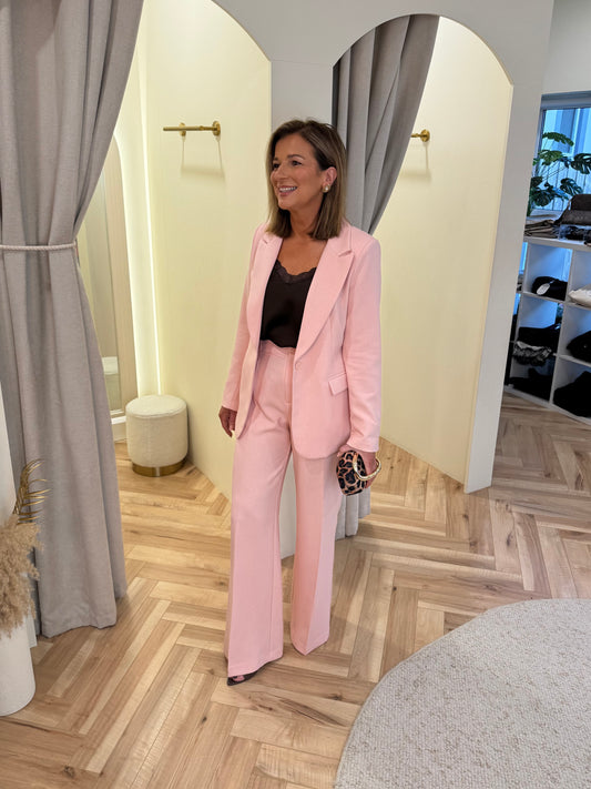 Ellie Tailored Blazer in Pink