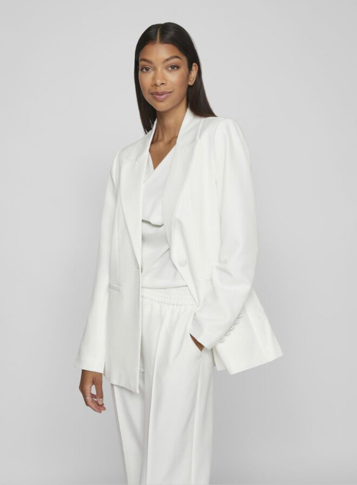 Viclara white blazer