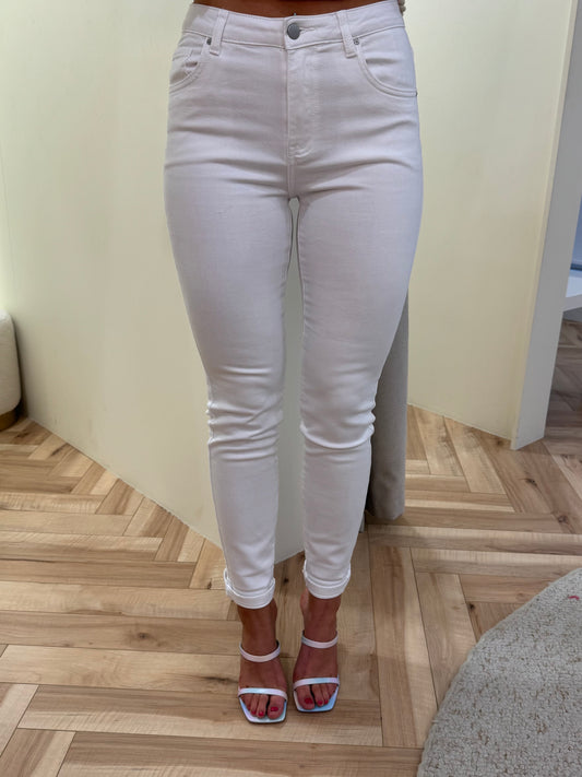 Toxik Boyfriend Jeans in white