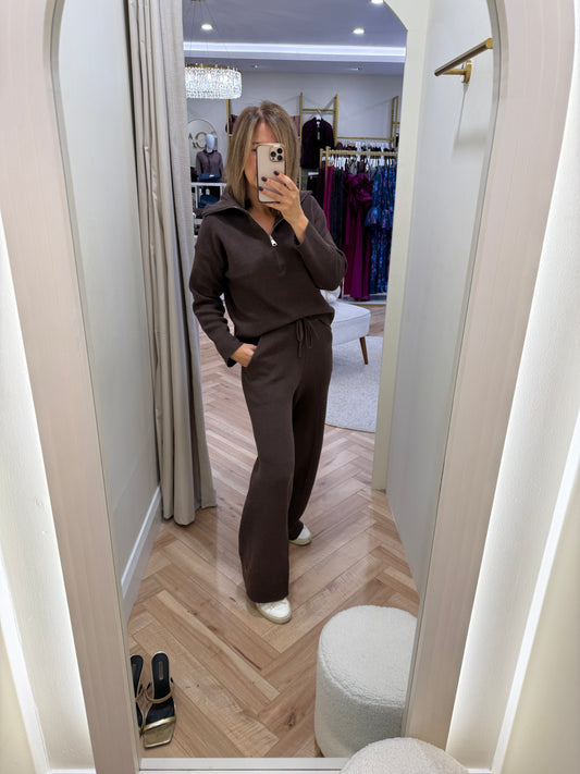 Tia chocolate knit set