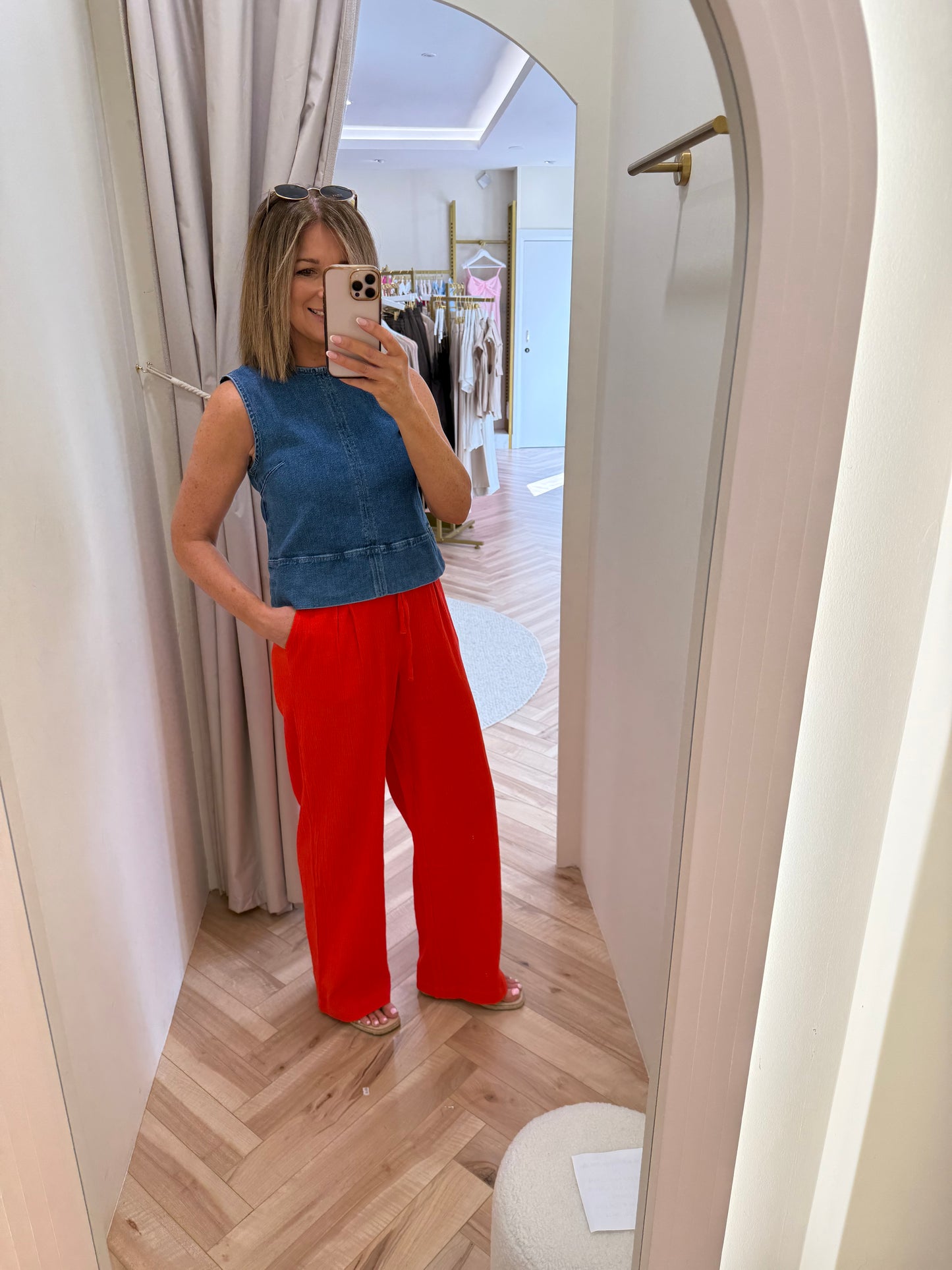Ihlifana Trousers in Fiery Red