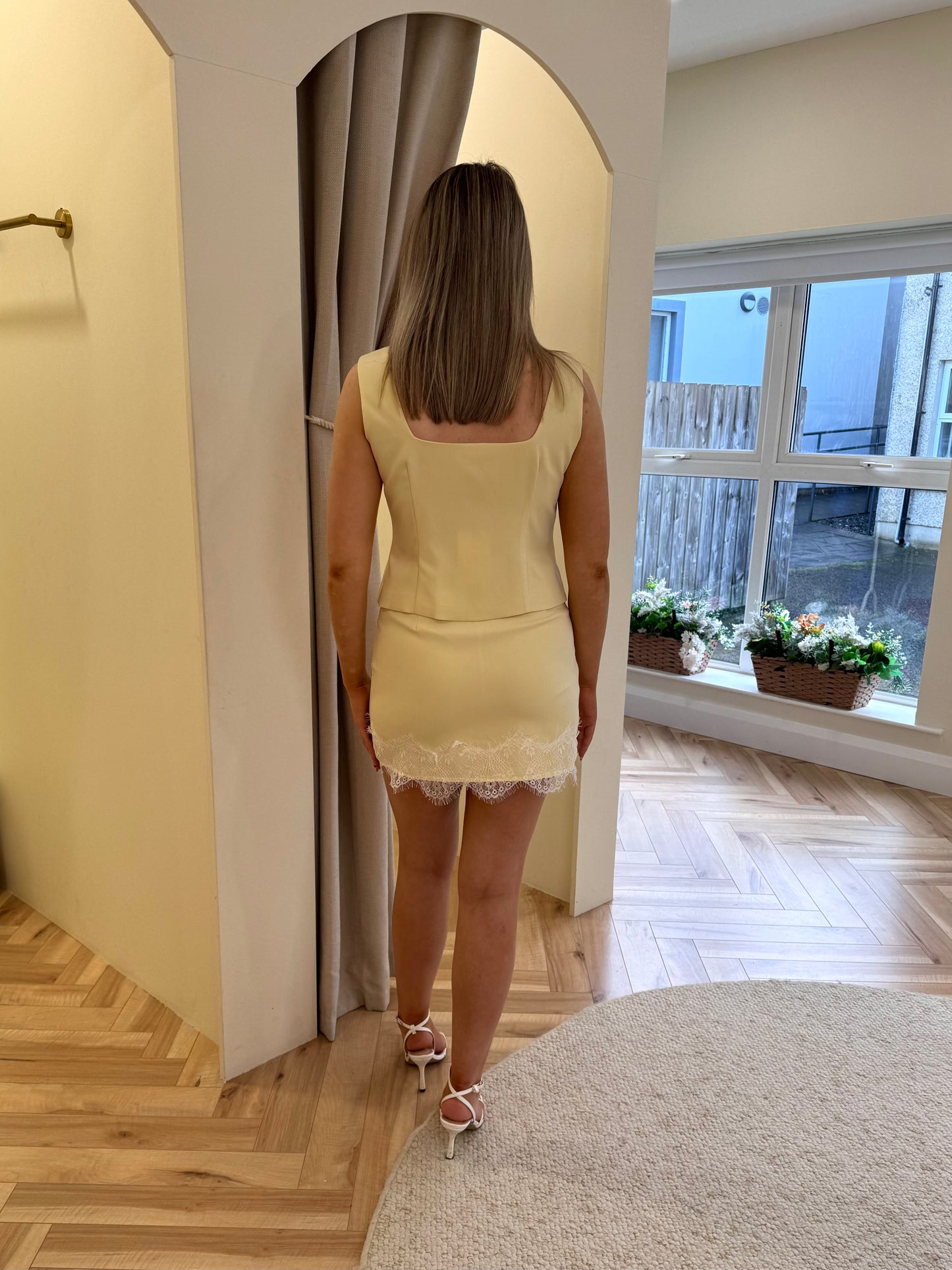 Lea Square Neck Waistcoat in Lemon