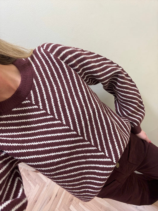 Vikhaia jumper in fig