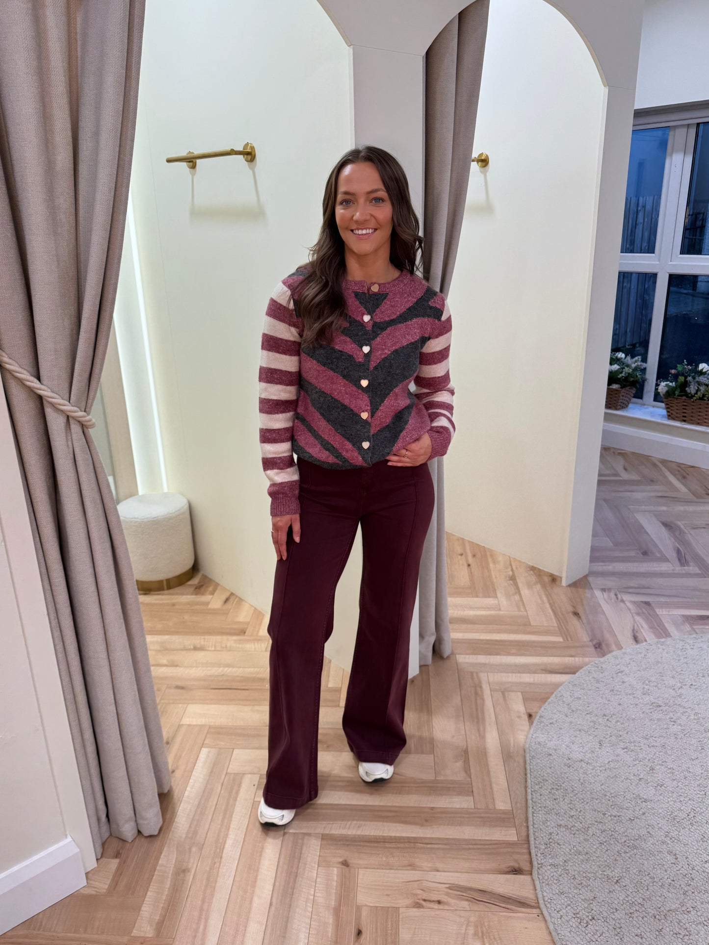 Wide Leg Jeans in Burgundy