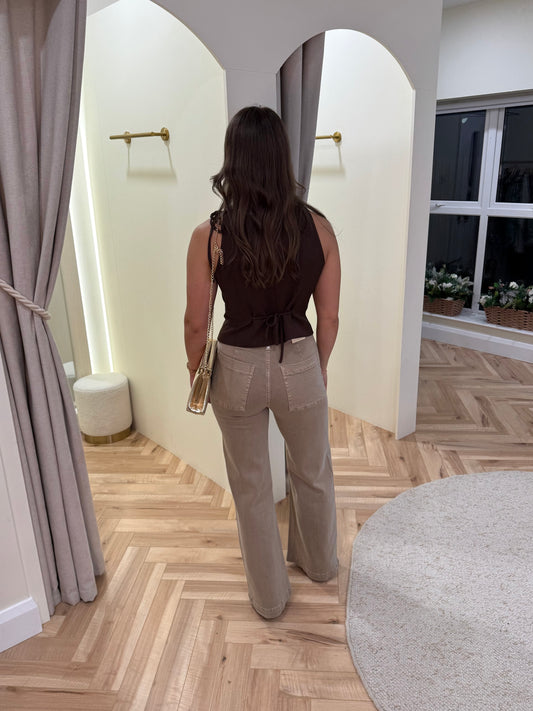 Wide Leg Jeans in Taupe