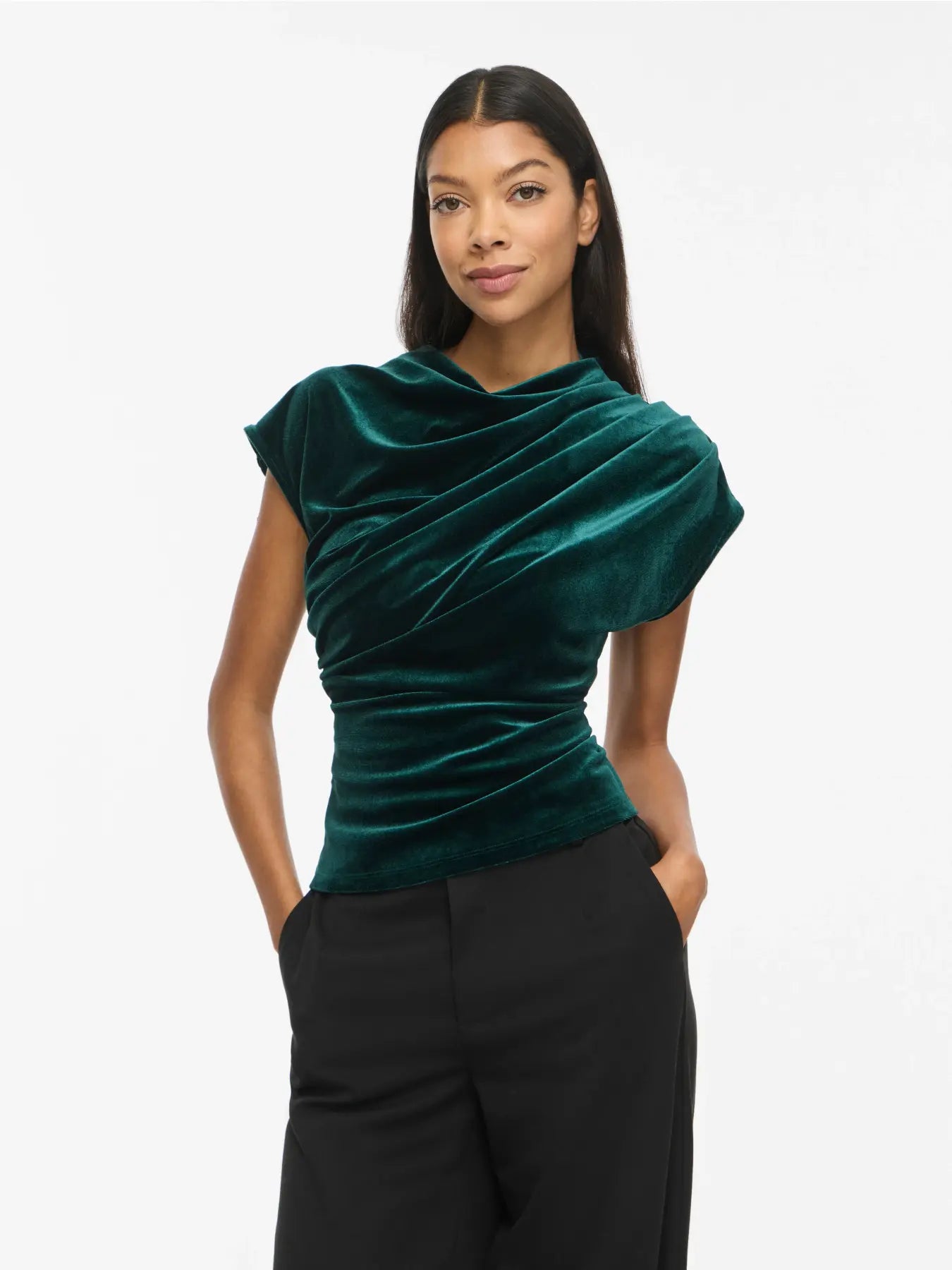 Vilivas velvet top in green