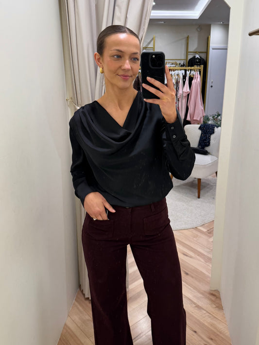 Vifreja cowl top