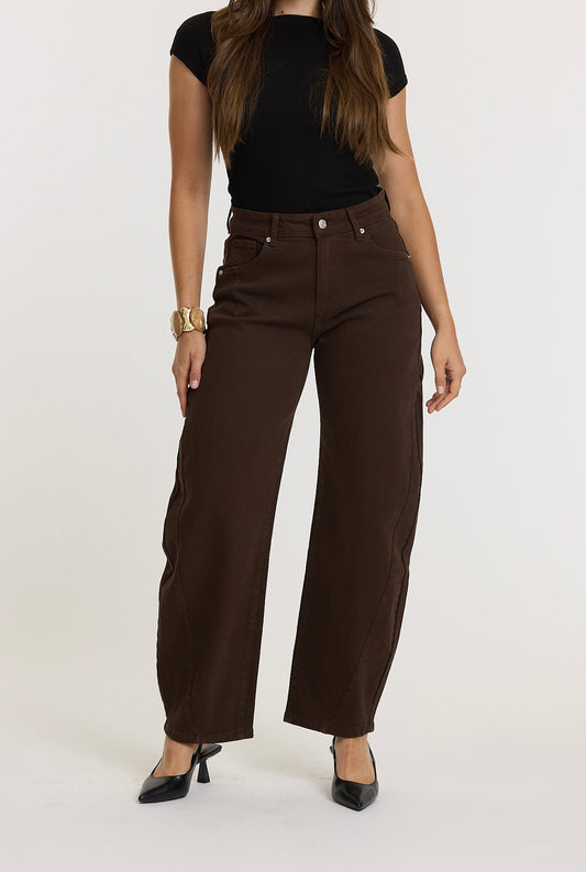 Margot Balloon Jeans in Brown
