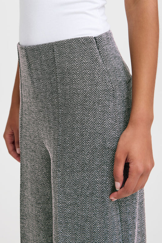 Ihkate Jacquard Trousers in Black/White