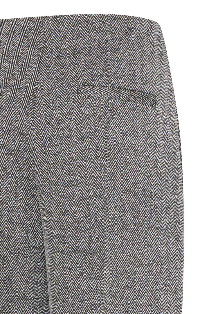 Ihkate Jacquard Trousers in Black/White