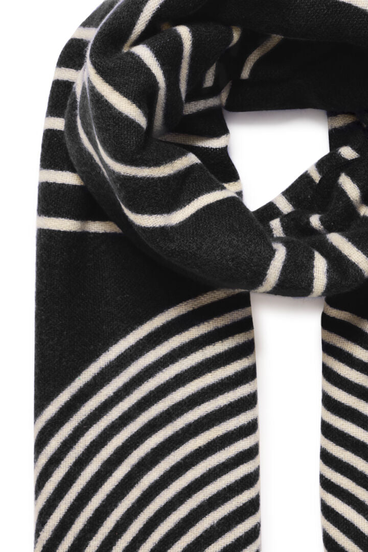 Lana Scarf in Black