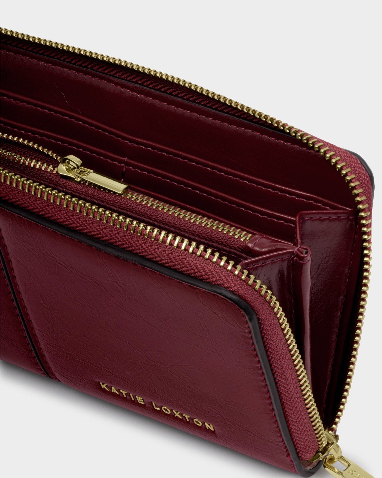 Laila large Purse in Cherry Crackle Patent