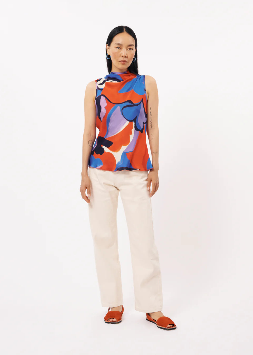 Cintia Top in Moving Flowers