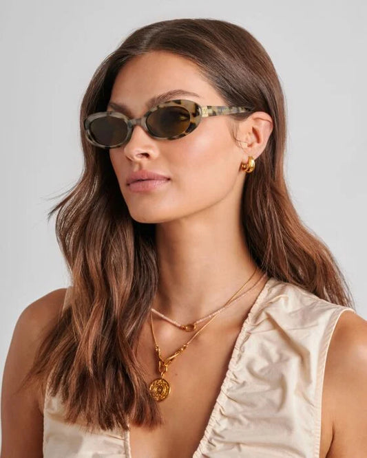 Nissi Slim Oval Sunglasses I. Light Tortoiseshell