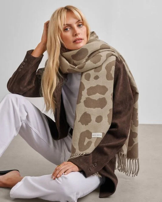 Printed Blanket Scarf in leopard print
