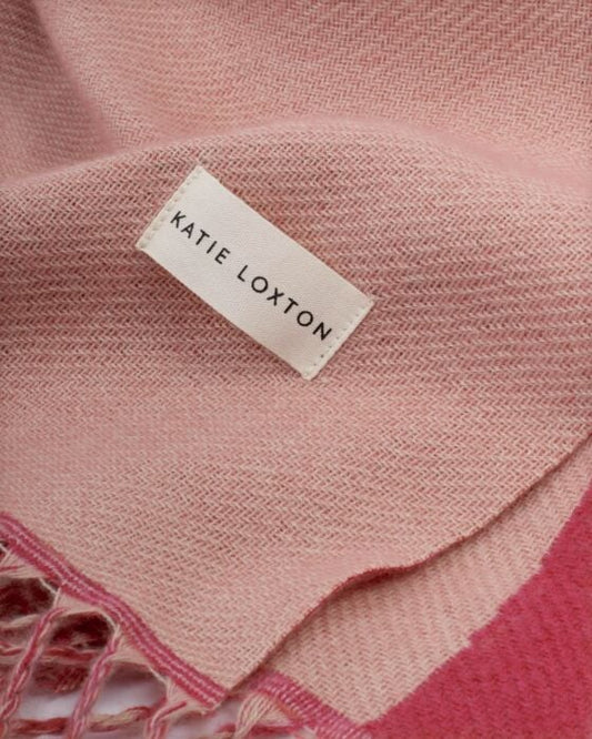 Printed Blanket Scarf in Pink