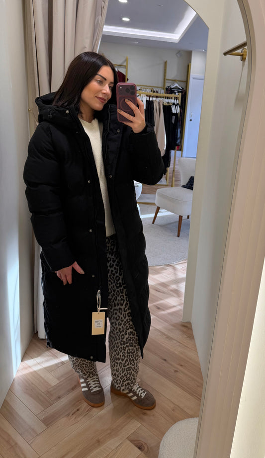 The Brady Puffer Coat in Black