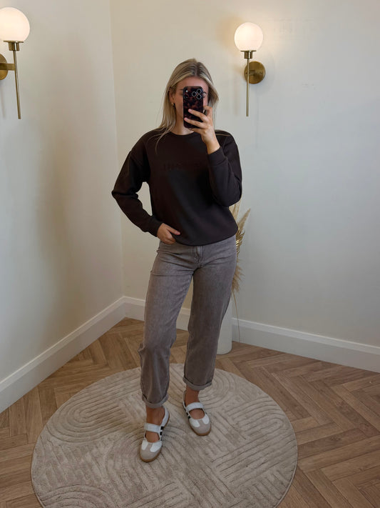 Lola Mom Jeans in Taupe