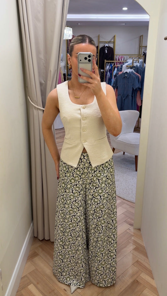 Ihkate Lumina waistcoat in almond milk