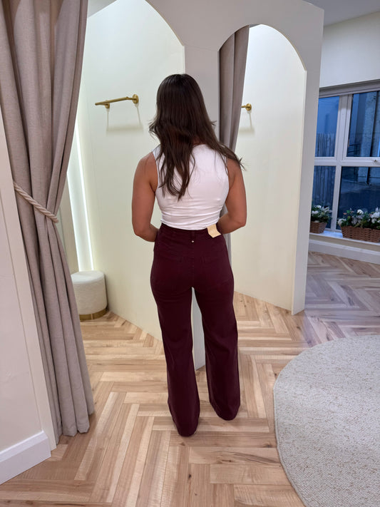 Wide Leg Jeans in Burgundy