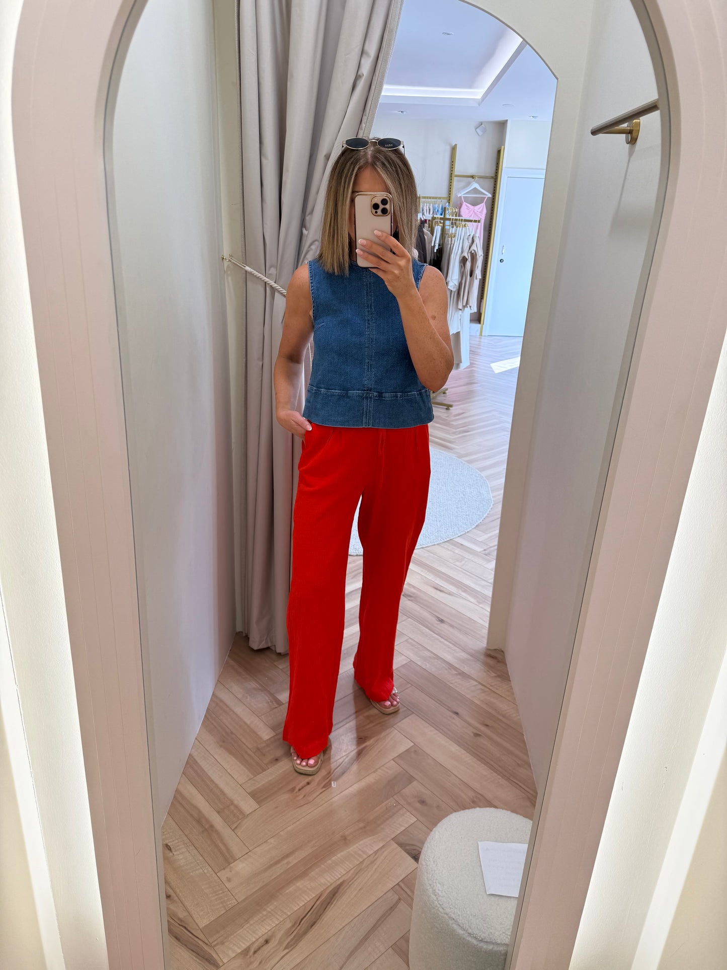 Ihlifana Trousers in Fiery Red