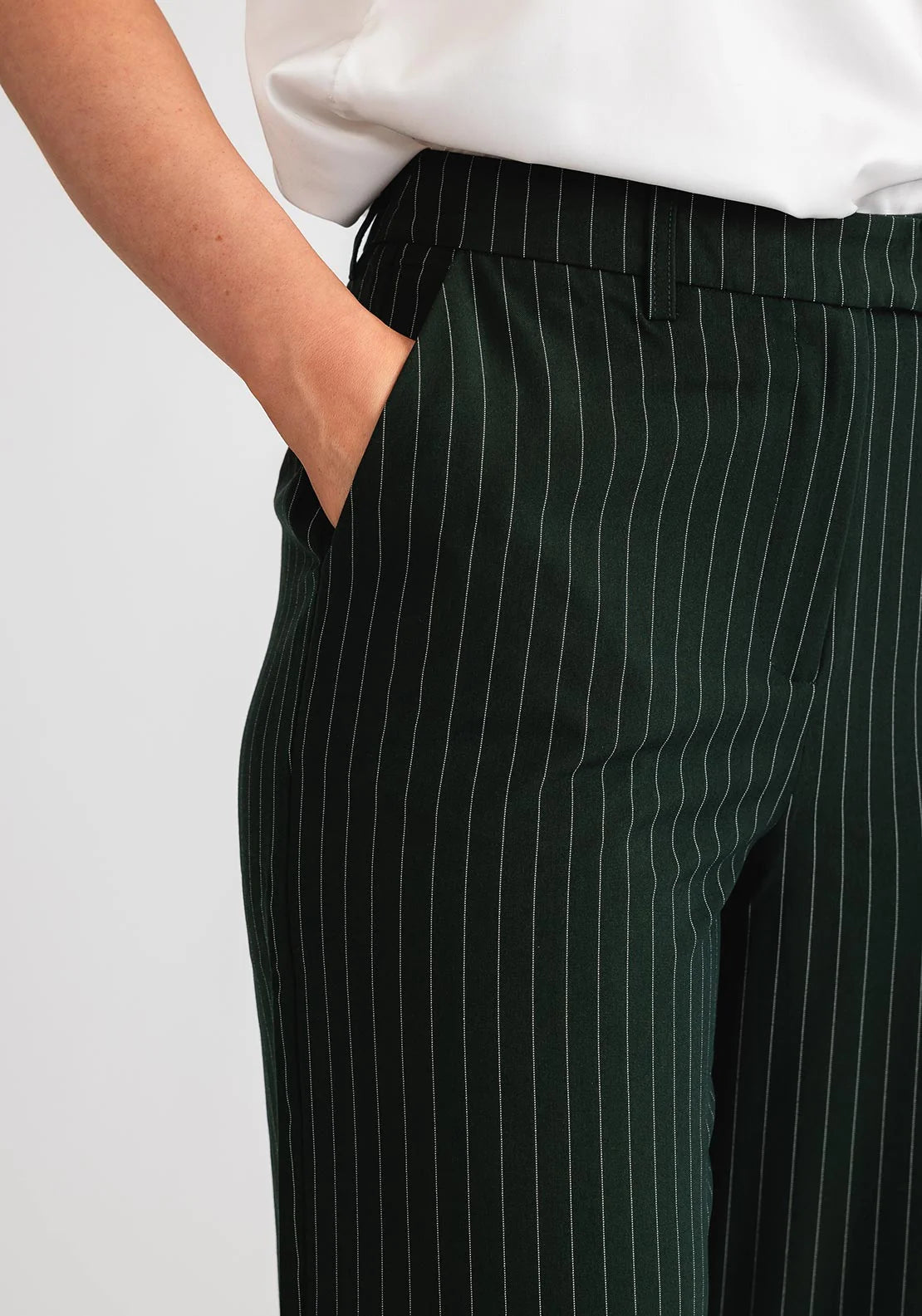 Viwinnie Trousers Dark Green Pinstripe