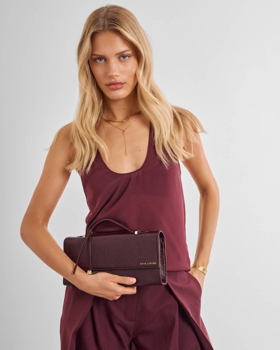Alma Patent Crackle Clutch in cherry