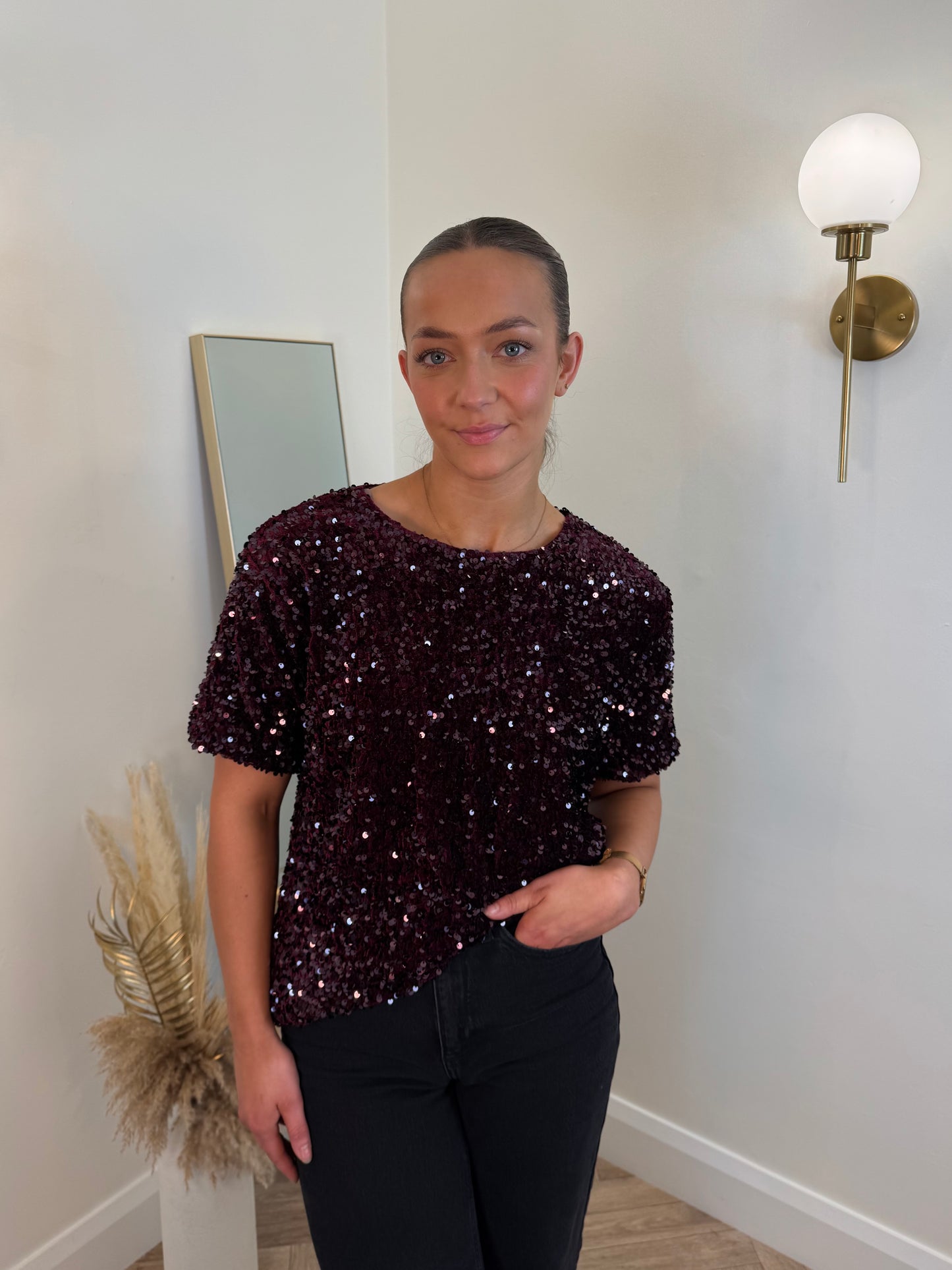 Vifaith sequin top in fig