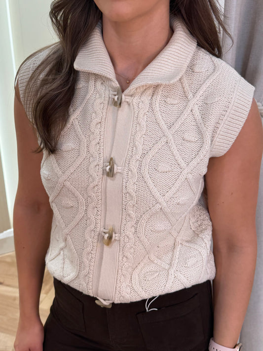 Ihdestan Knit Waistcoat in Sandshell