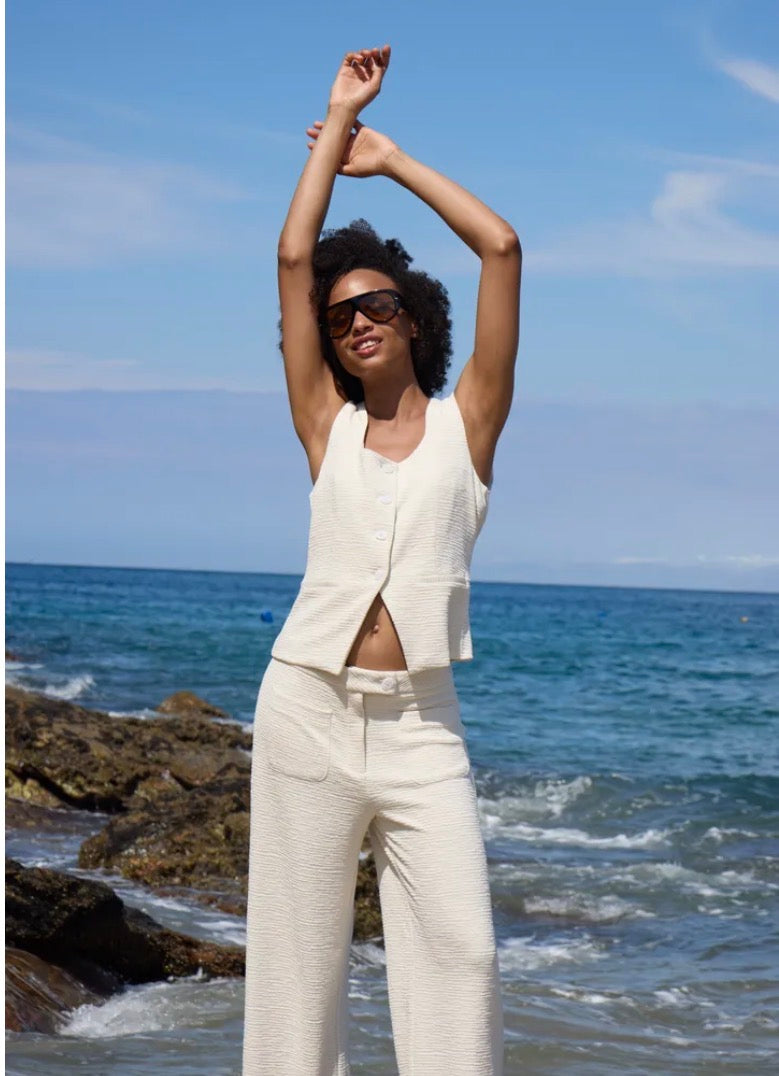 Ihkate Lumina waistcoat in almond milk