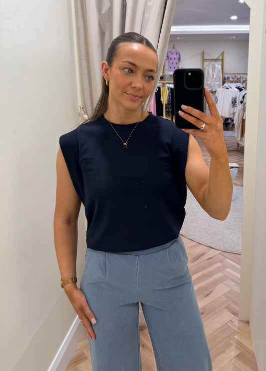 Vilonea top in navy