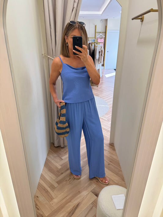 Ihaniva Top in Wedgwood Blue