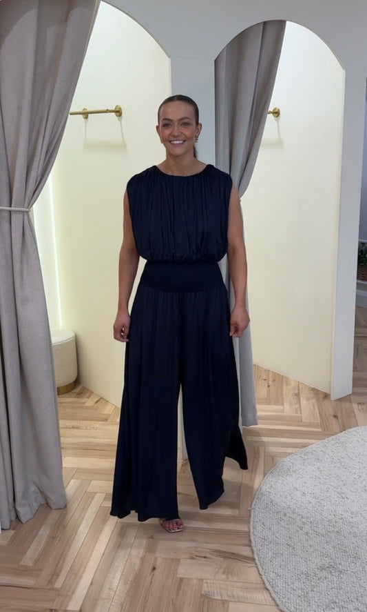 Traffic People Falls Top in Navy