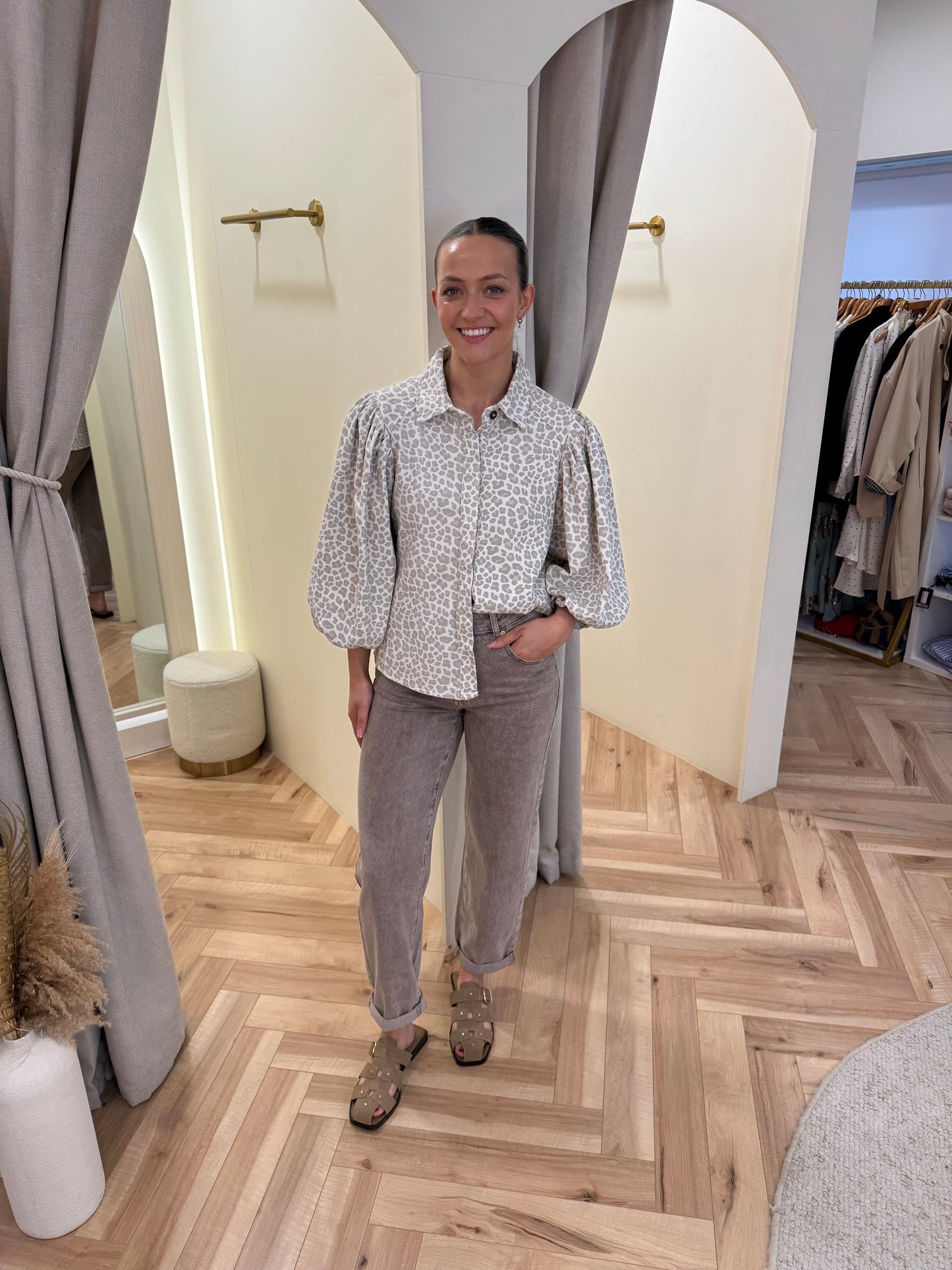 Lia Shirt - Leopard Print