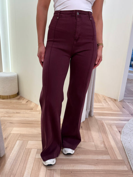 Wide Leg Jeans in Burgundy