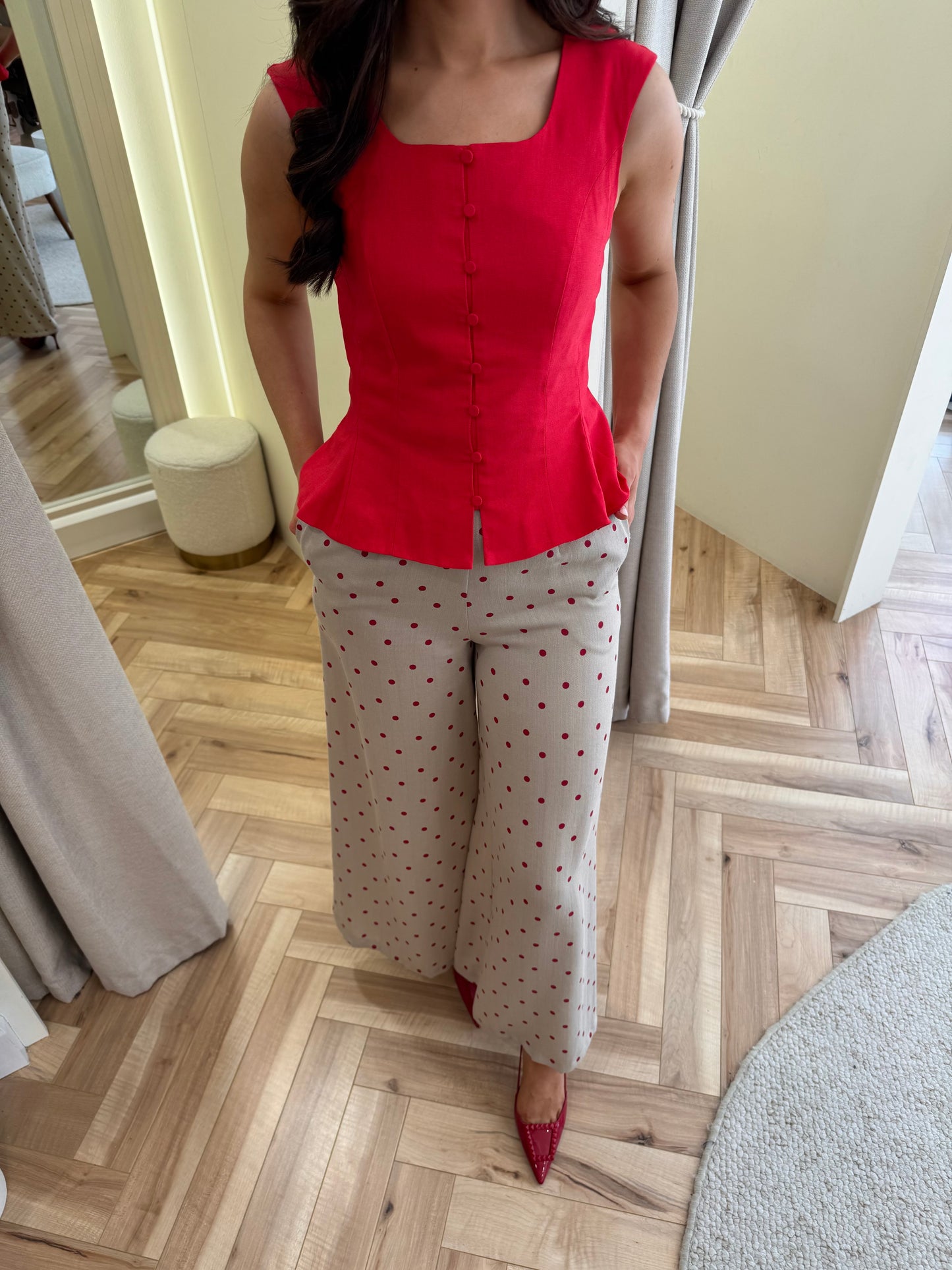 Lirma Sleeveless Top in Red