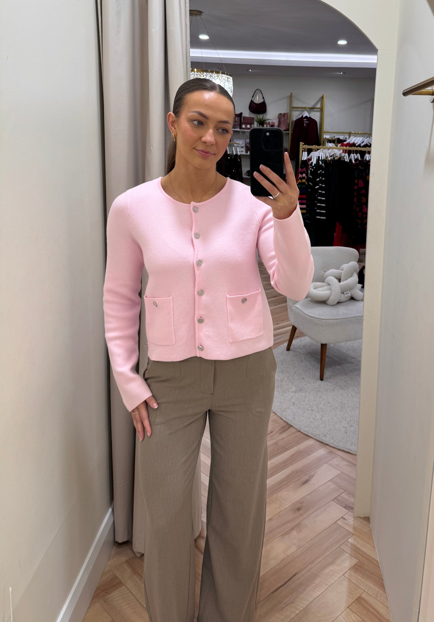 Vicharlize cardigan in pink