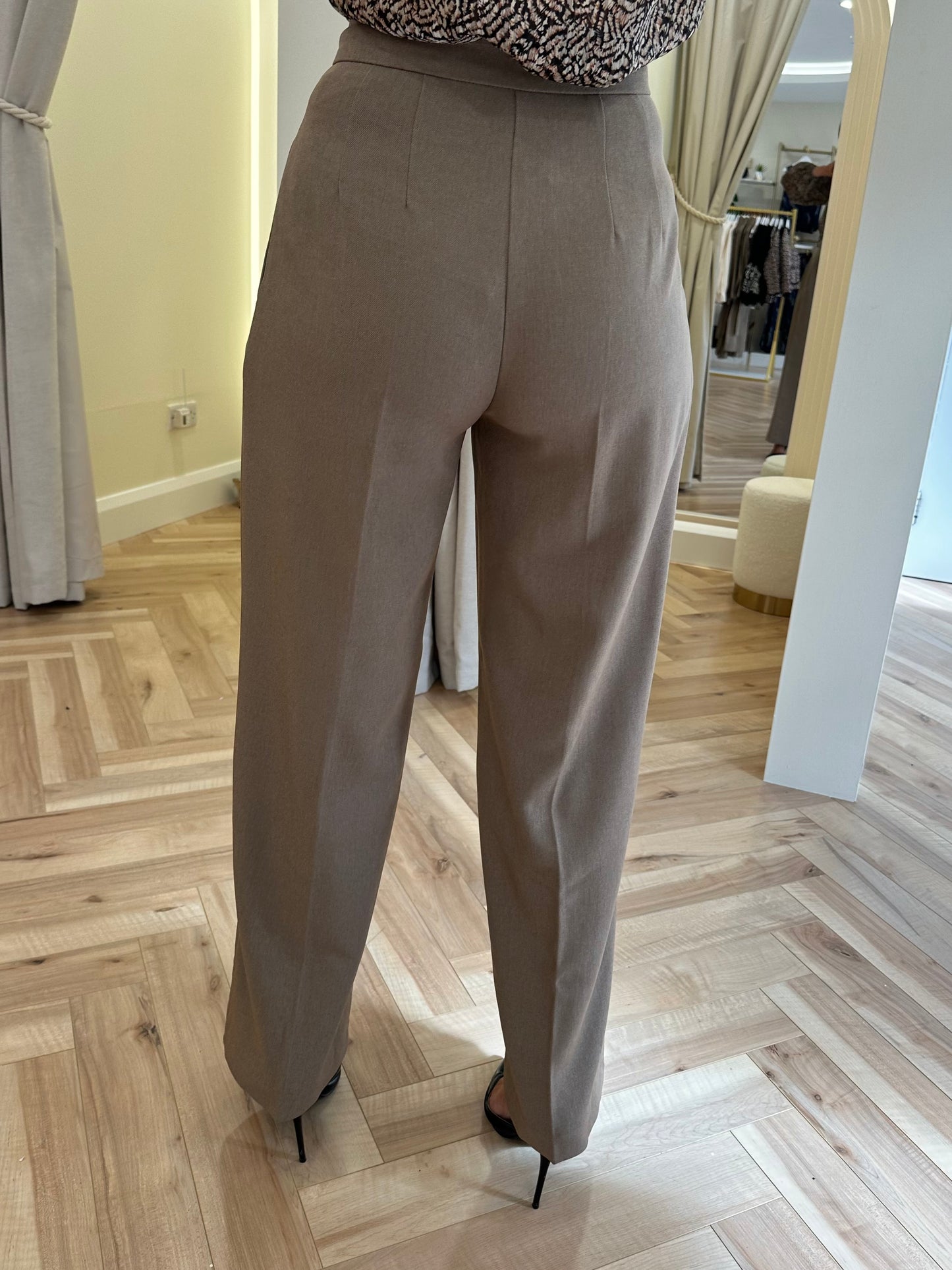 Viselma Trousers in Fossil