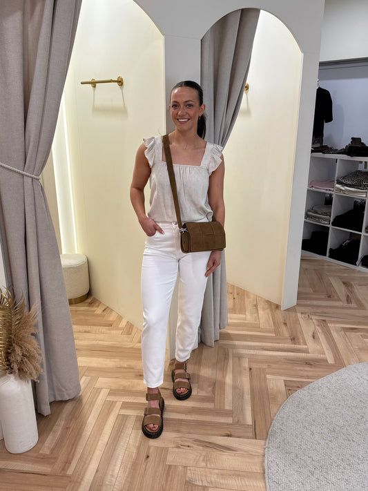 Leesa Mom Jeans in White