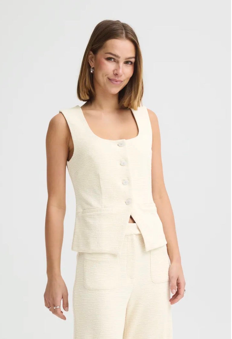 Ihkate Lumina waistcoat in almond milk